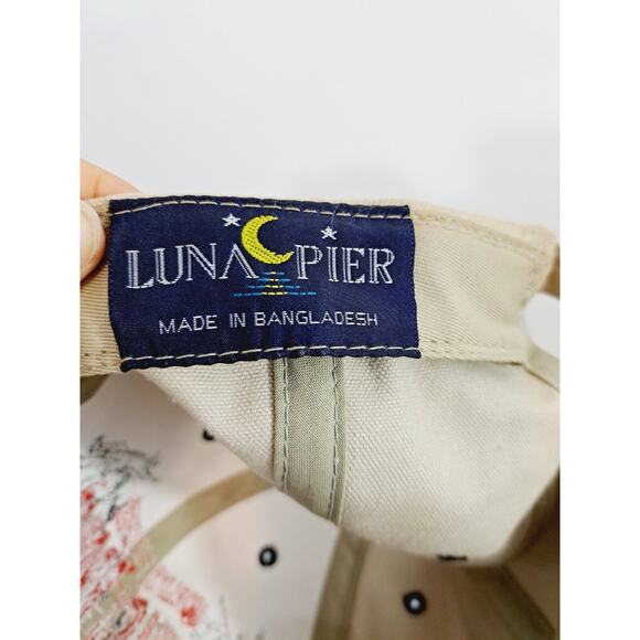 World's Toughest Bulls & Broncs Black and Cream Hat - Picture 6 of 6